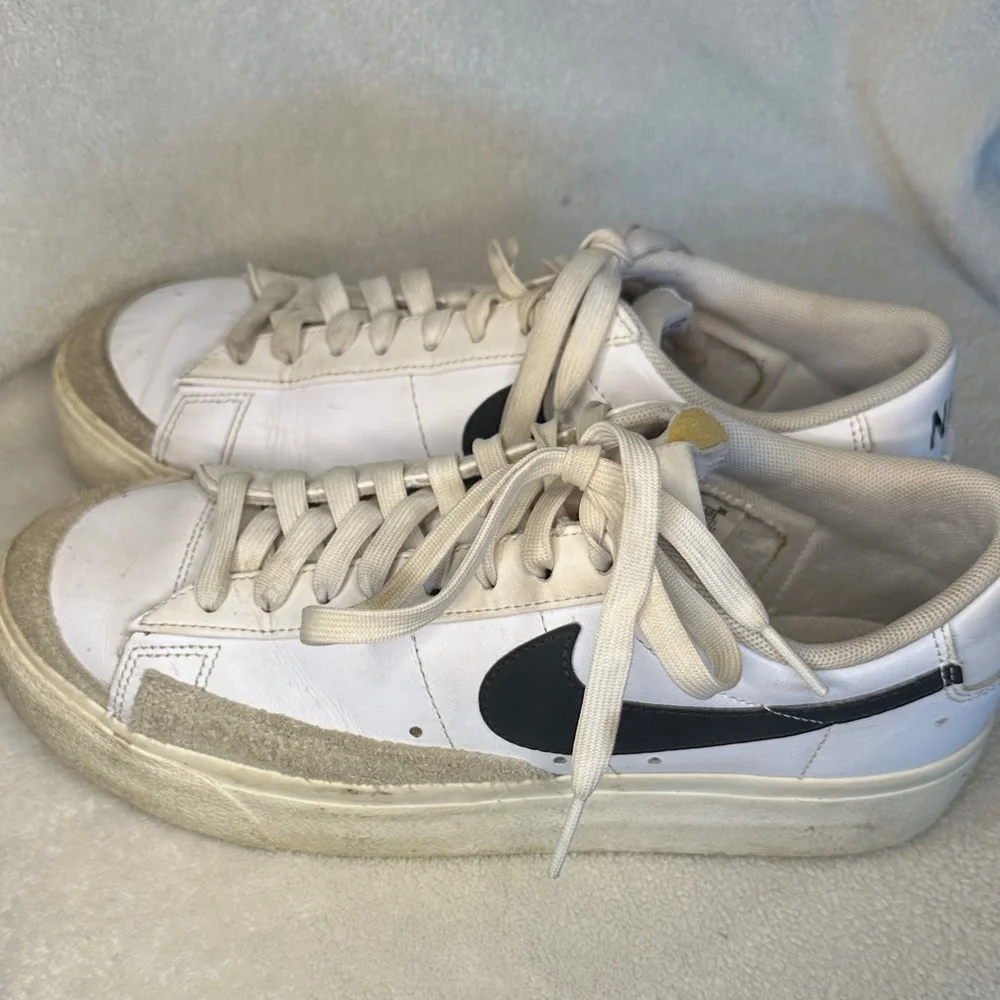 Nike Blazer low platform